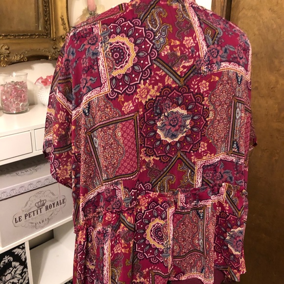 Burgundy floral kimono coverup - Picture 5 of 6